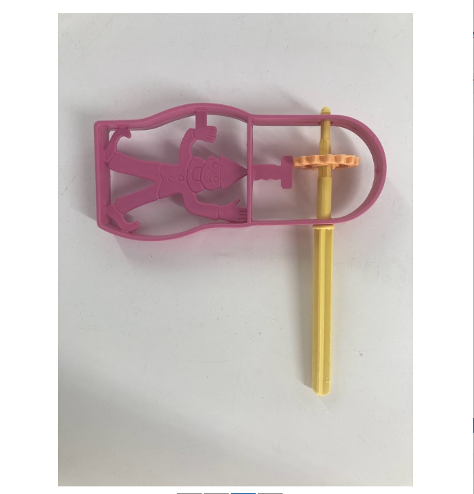 Plastic  Gragger 6"