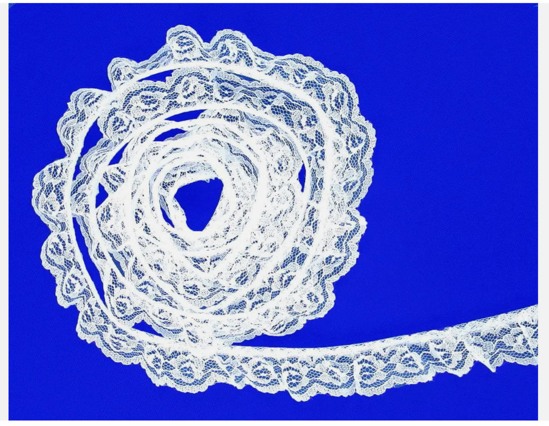 WHITE LACE TRIM GATHERED 50 YARDS